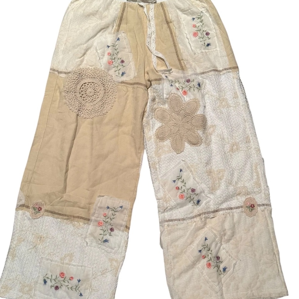 POL patchwork embroidered pants neutral new Medium. Romantic. Boho. Festival